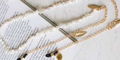 Sunny Cords Pearl White Gold with feather